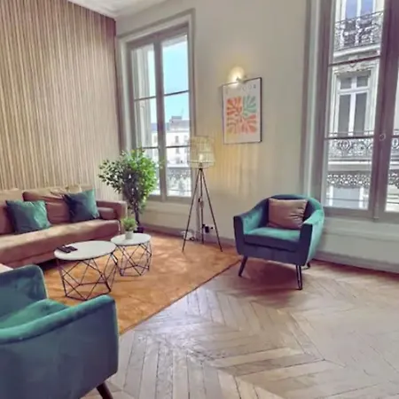 Daire Pleincentre 4ch 2sdb 9p St Denis