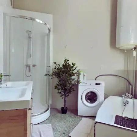 Pleincentre 4ch 2sdb 9p St Denis Apartment *