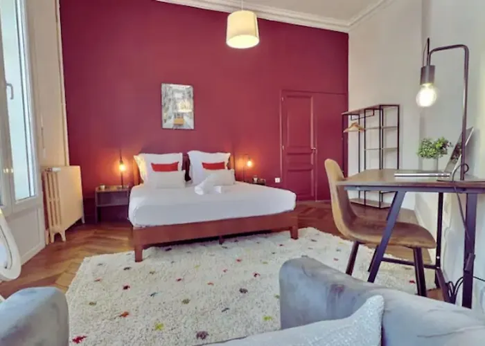 Daire Pleincentre 4ch 2sdb 9p St Denis *